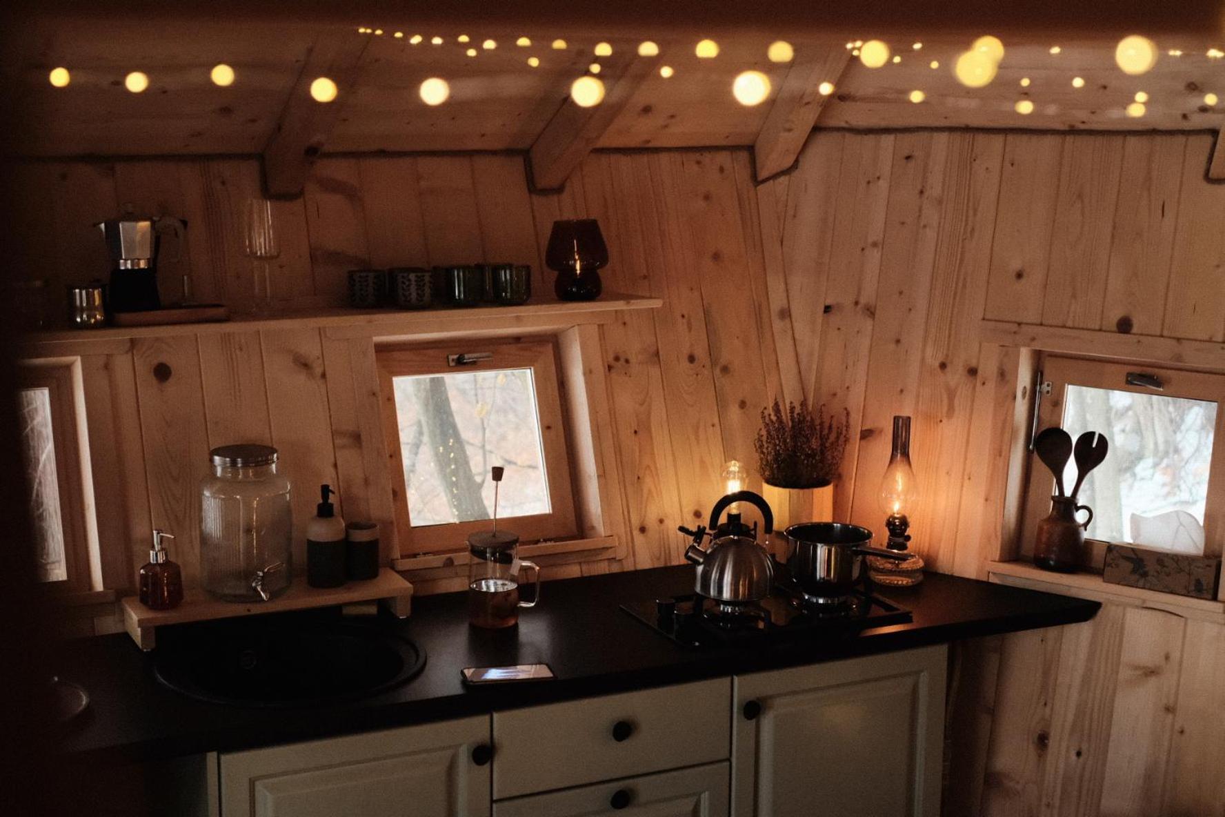 Treehouse Pod Lesom Villa Muran Exteriör bild